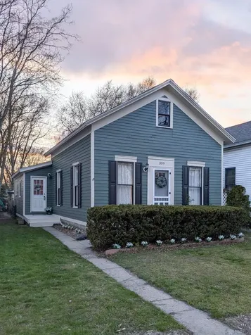 309 N Robert Street Ludington City MI 49431