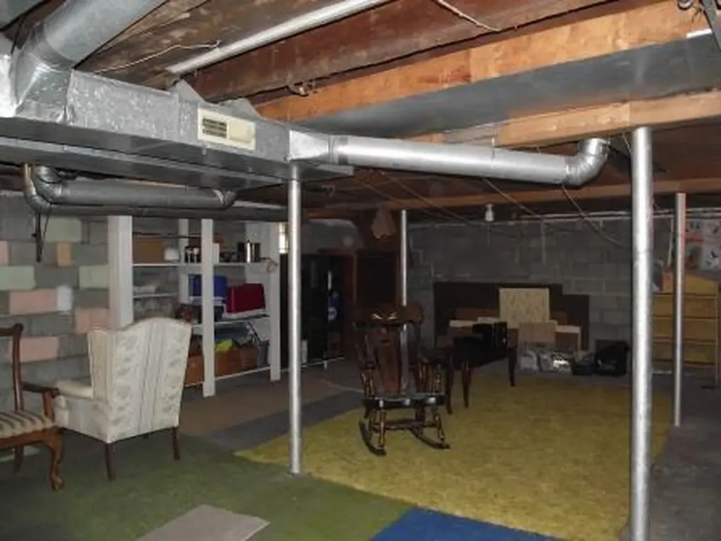 365 7th Street Manistee Township MI 49660