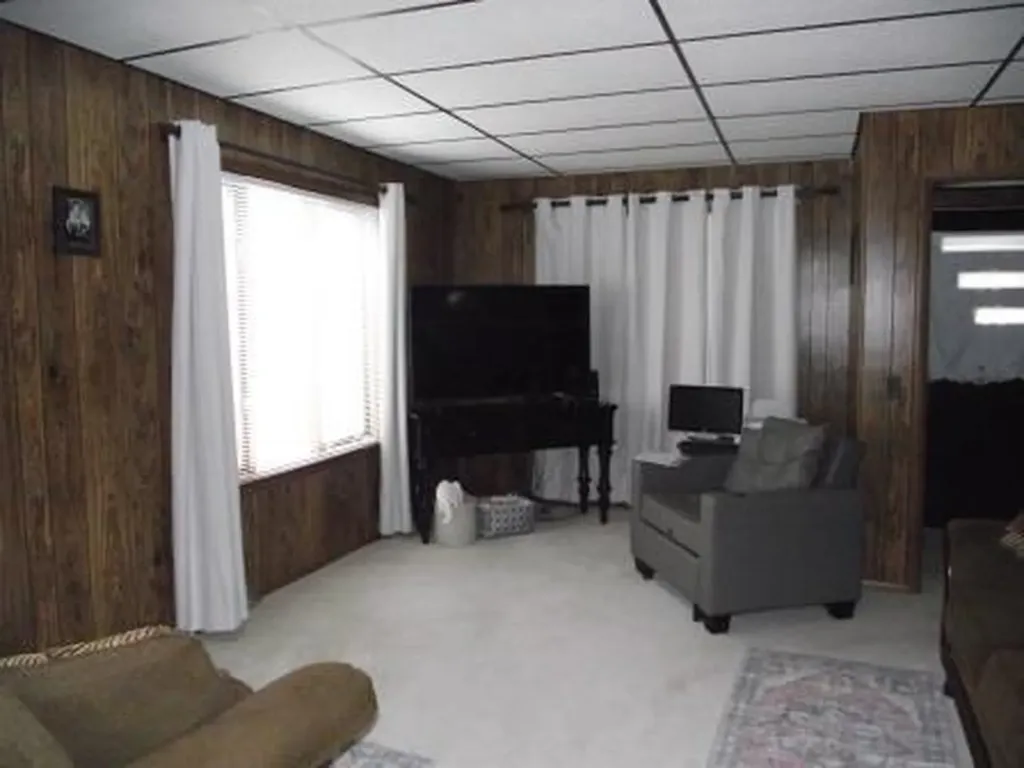 365 7th Street Manistee Township MI 49660
