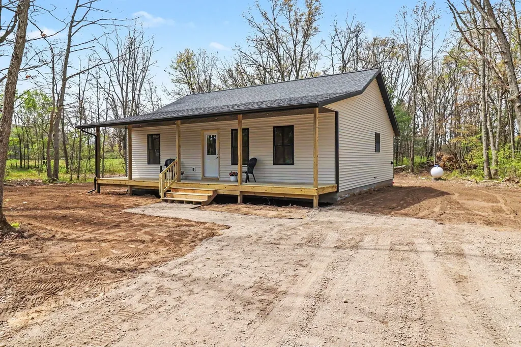589 S Green Street Everett Township MI 49349