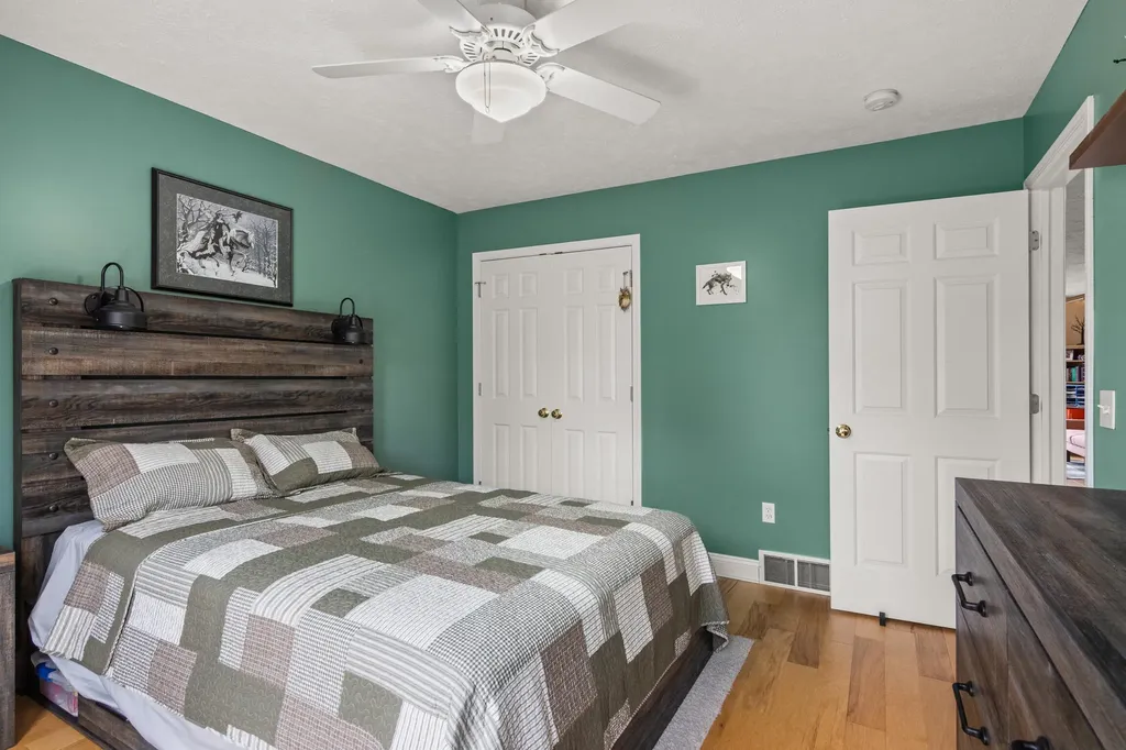 86 Spinnaker Drive Manistee City MI 49660