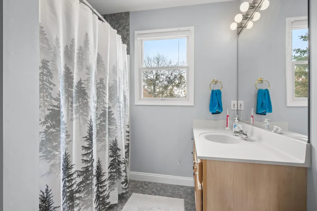 86 Spinnaker Drive Manistee City MI 49660