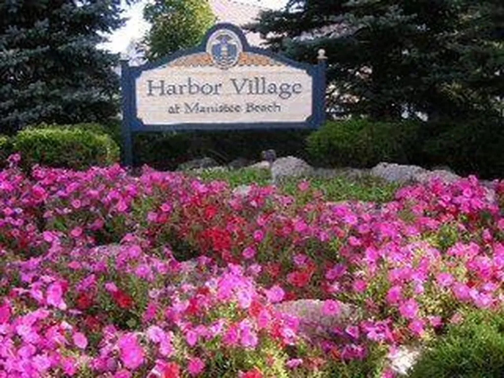 86 Spinnaker Drive Manistee City MI 49660
