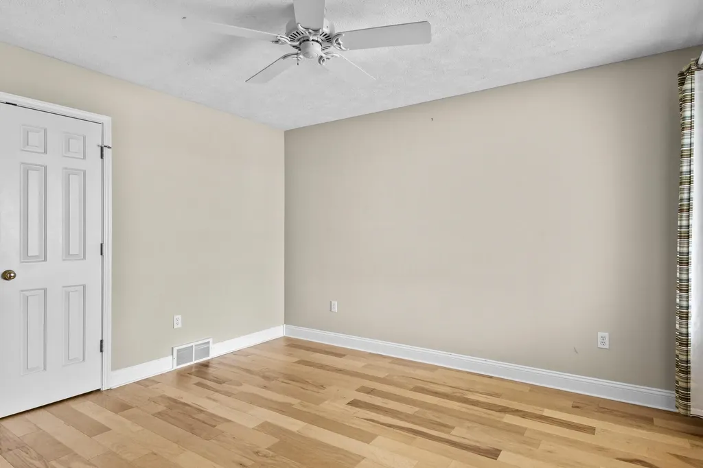 86 Spinnaker Drive Manistee City MI 49660