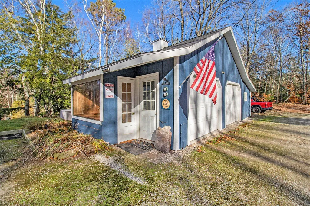 6774 Mears Road Hamlin Township MI 49431