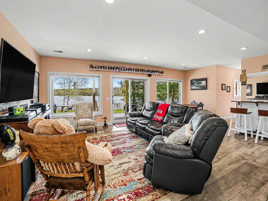 5203 W Bald Eagle Drive Pere Marquette Charter Township MI 49431