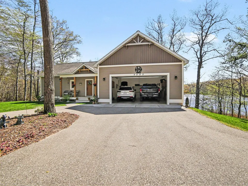 5203 W Bald Eagle Drive Pere Marquette Charter Township MI 49431