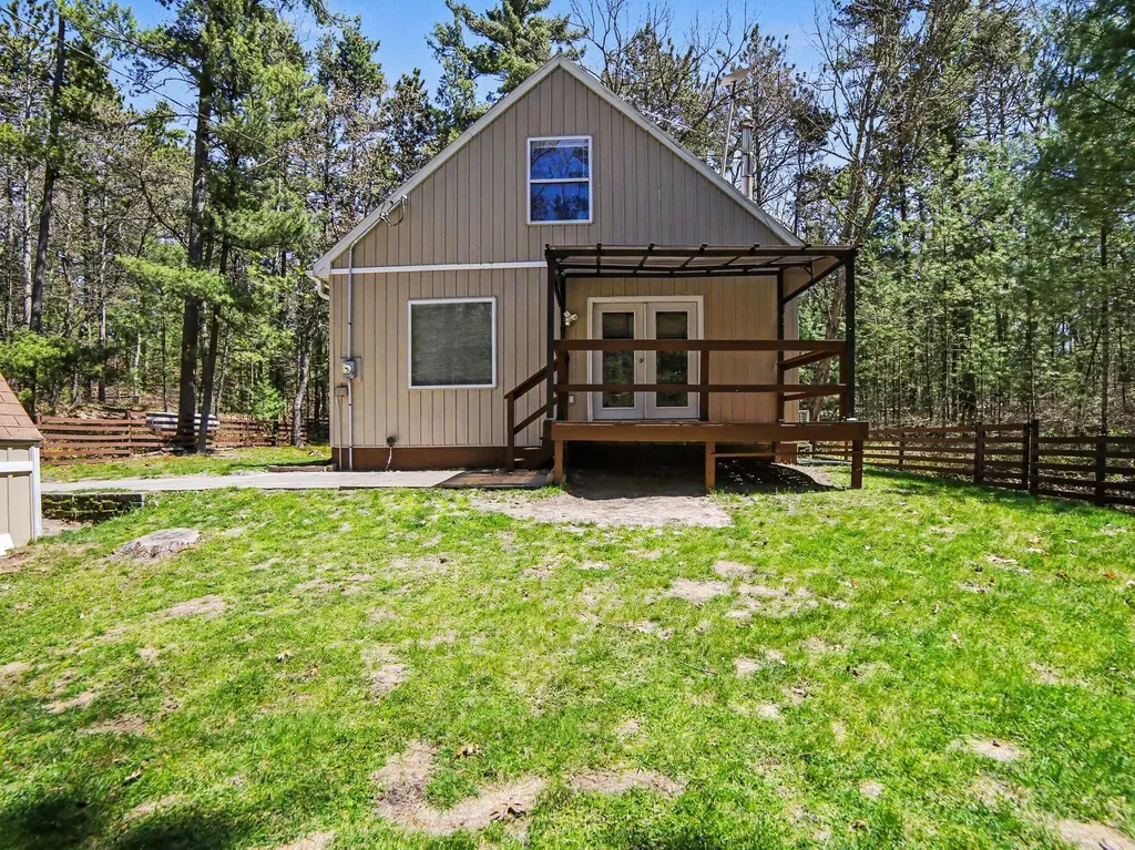 5957 W Ede Street Pentwater Township MI 49449