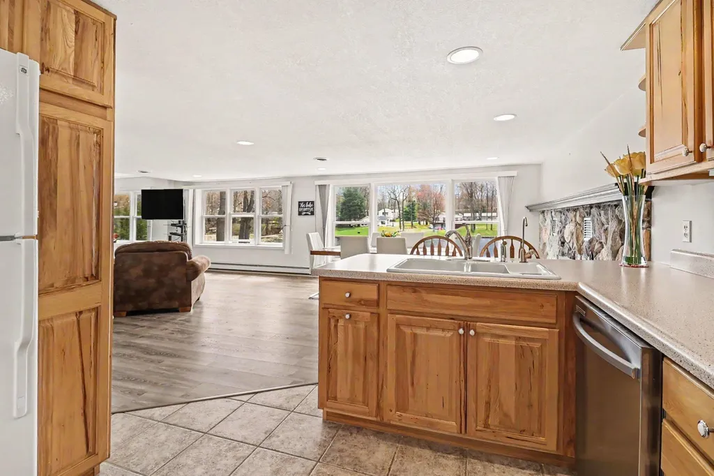 6875 W Illinois Street Hamlin Township MI 49431