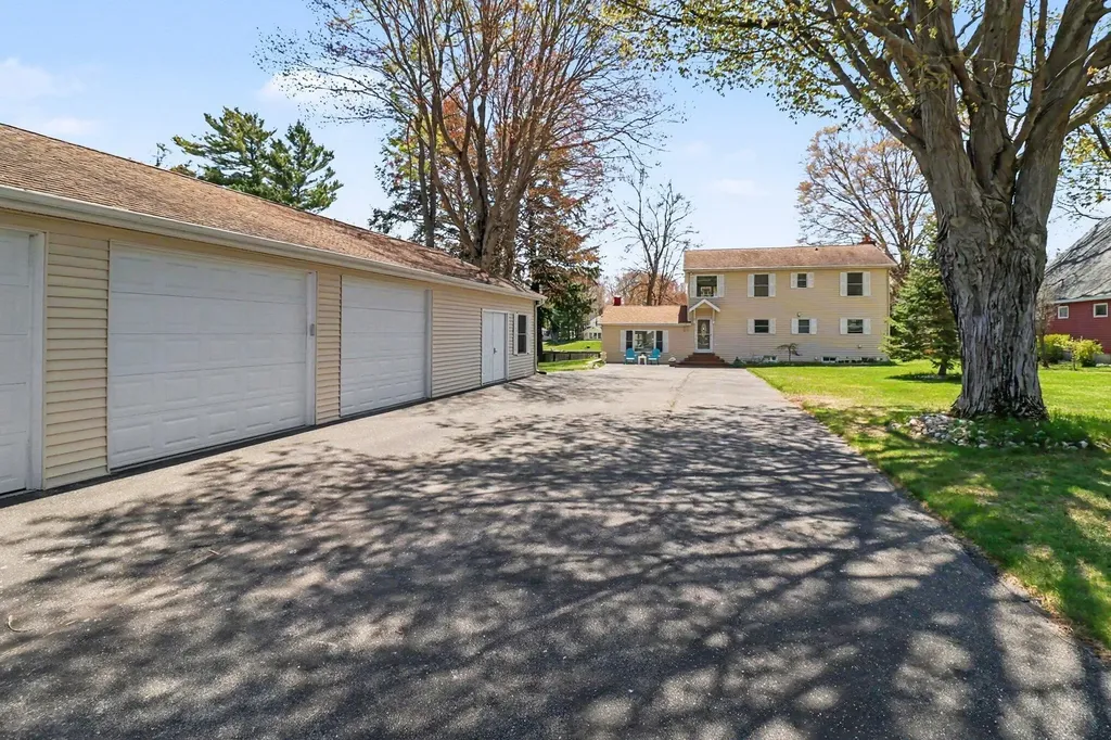 6875 W Illinois Street Hamlin Township MI 49431