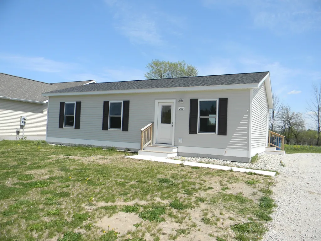 210 Taylors Court Scottville City MI 49454