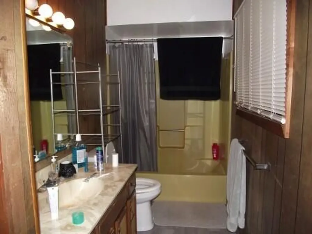 6105 N Grace Avenue Hamlin Township MI 49431
