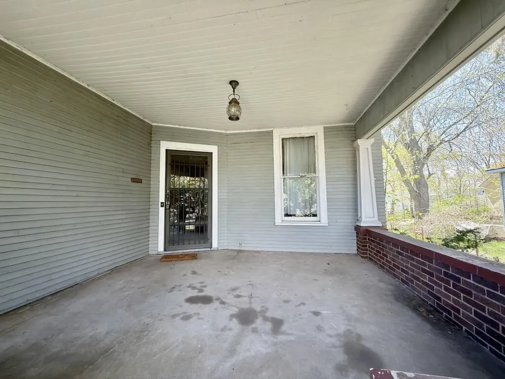 339 2nd Street Manistee City MI 49660