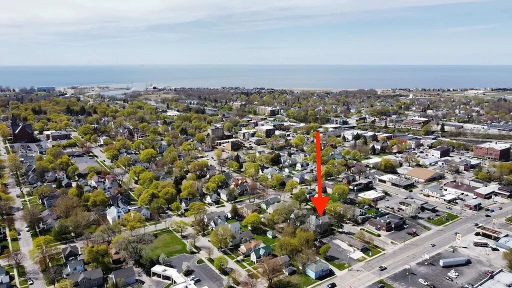 339 2nd Street Manistee City MI 49660