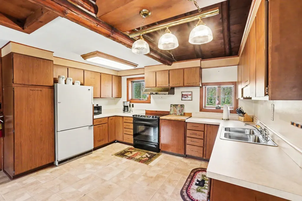 7235 E Ridge Road Branch Township MI 49402