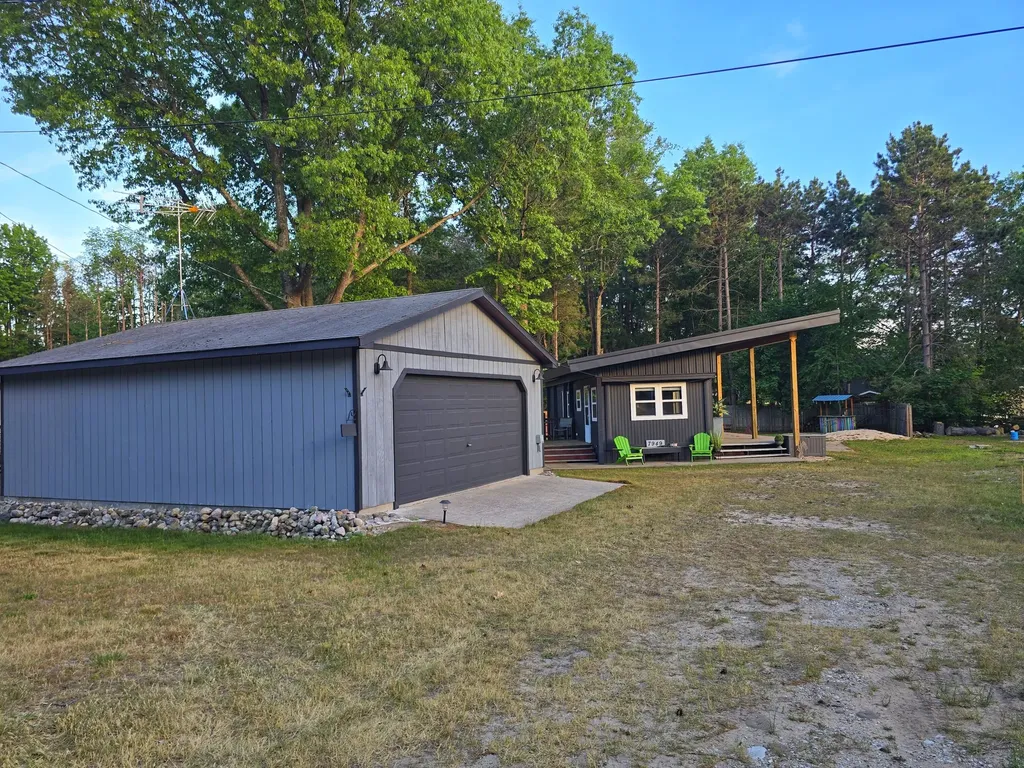 7949 W Fox Road Golden Township MI 49436