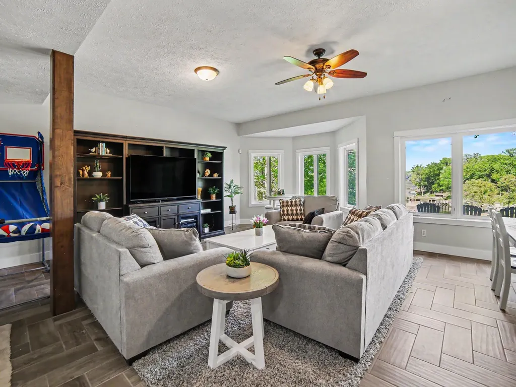 5628 W Longbridge Road Pentwater Township MI 49449