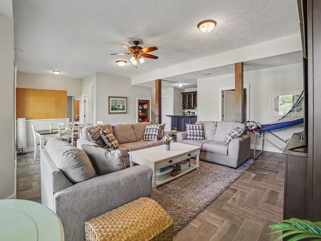 5628 W Longbridge Road Pentwater Township MI 49449