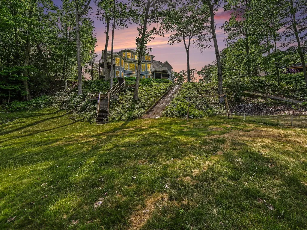 5628 W Longbridge Road Pentwater Township MI 49449