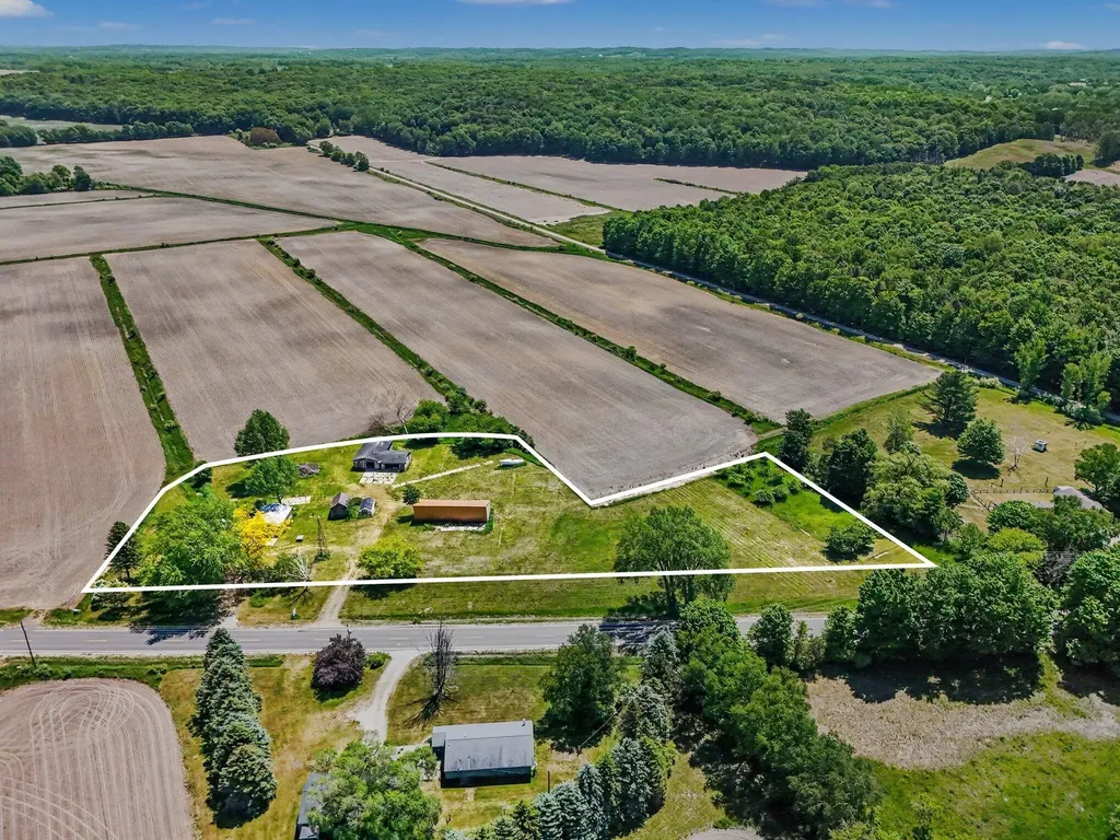 3516 N Ridge Road Golden Township MI 49436