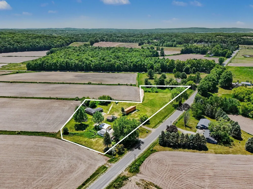 3516 N Ridge Road Golden Township MI 49436