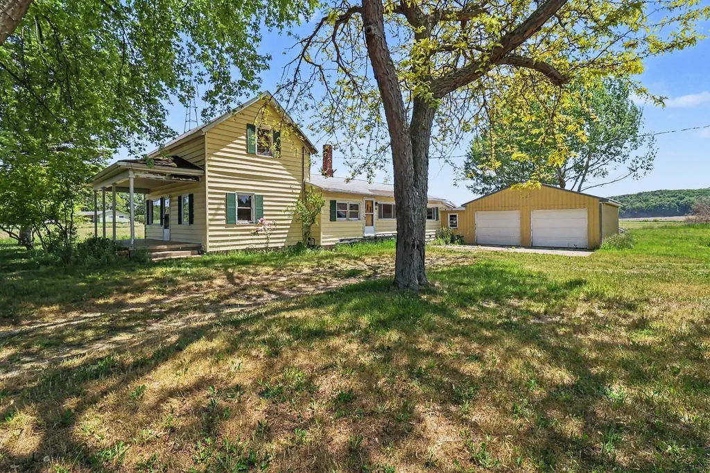 3516 N Ridge Road Golden Township MI 49436