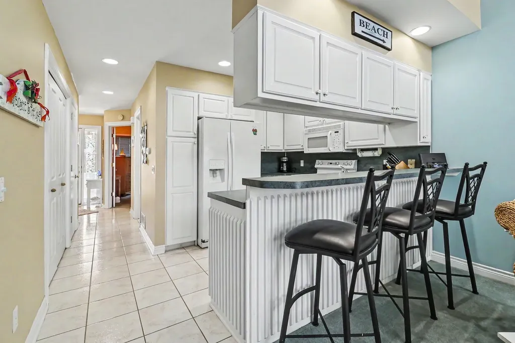 212 Harbor Drive Ludington City MI 49431