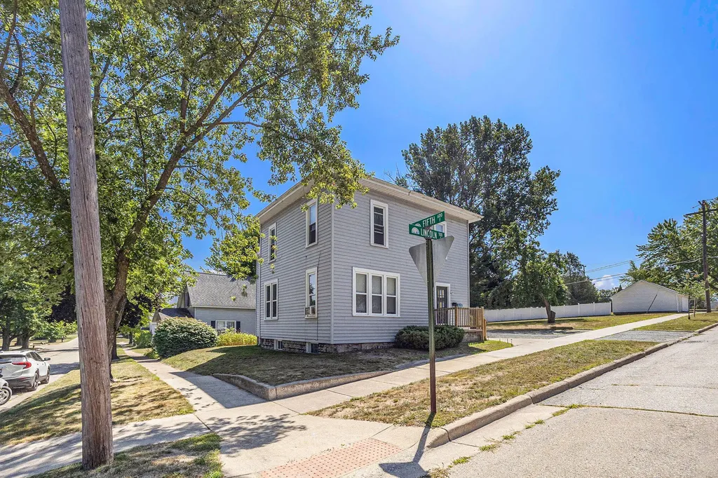 602 Fifth Street Ludington City MI 49431