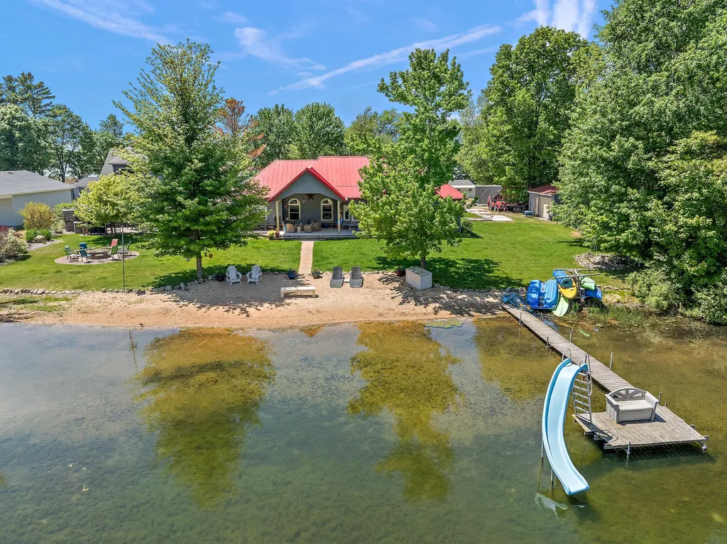 8662 W Edgewood Road Golden Township MI 49436