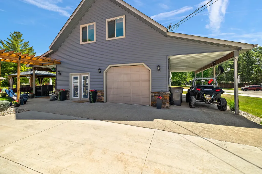 8662 W Edgewood Road Golden Township MI 49436