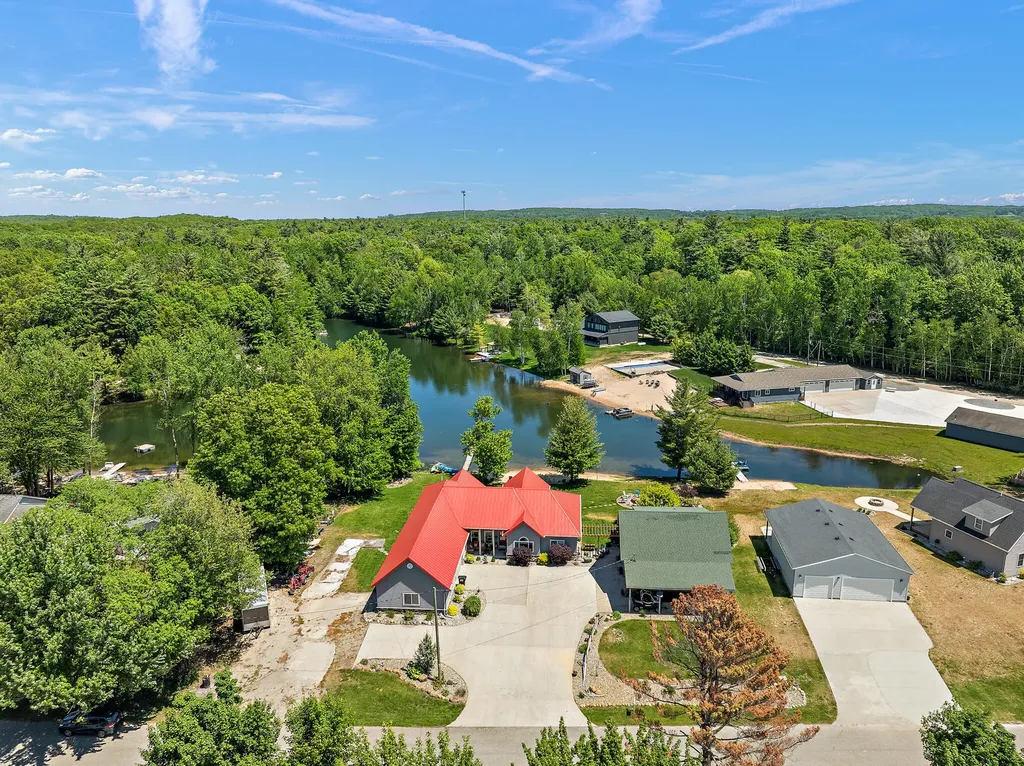 8662 W Edgewood Road Golden Township MI 49436