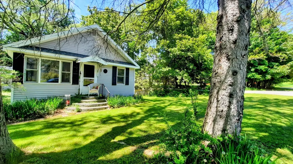 8052 Schroeder Street Onekama Village MI 49675