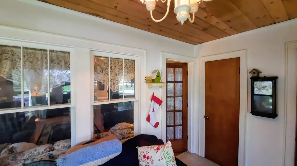 8052 Schroeder Street Onekama Village MI 49675