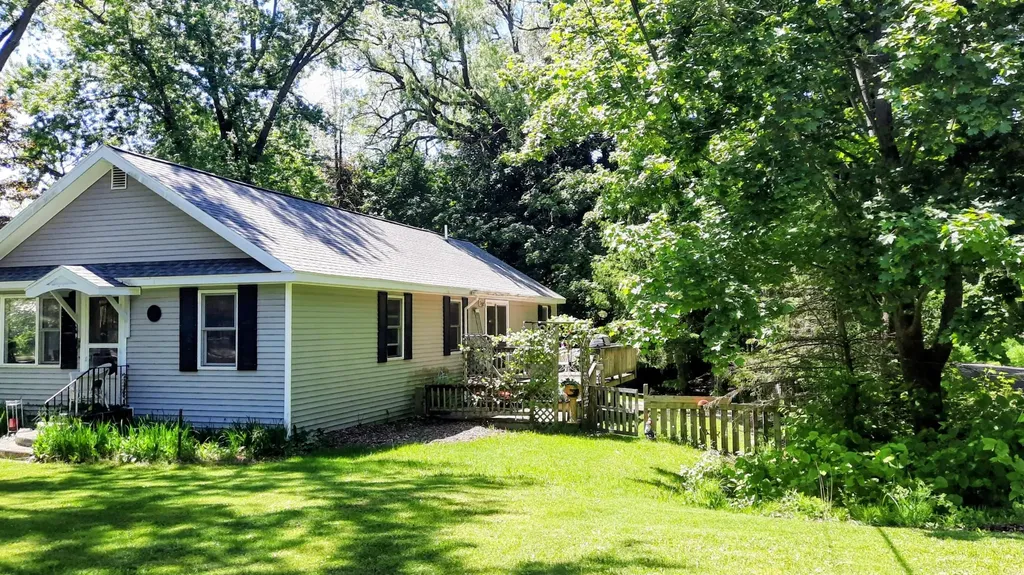 8052 Schroeder Street Onekama Village MI 49675