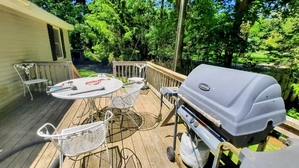8052 Schroeder Street Onekama Village MI 49675