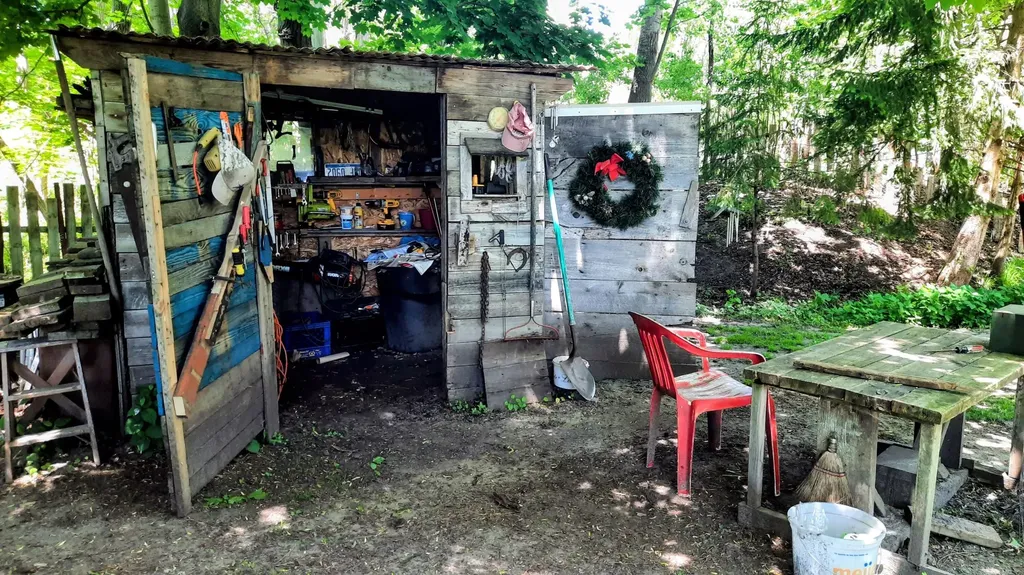8052 Schroeder Street Onekama Village MI 49675