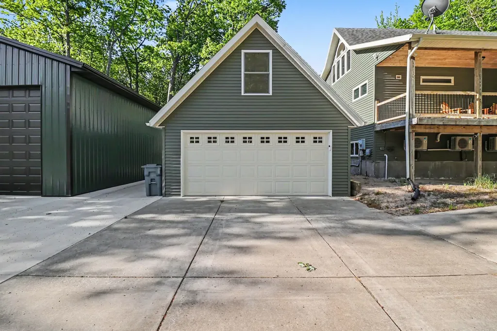7469 W Tolliver Road Golden Township MI 49436