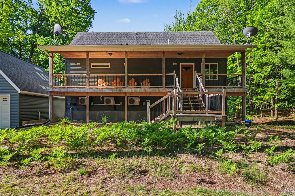 7469 W Tolliver Road Golden Township MI 49436