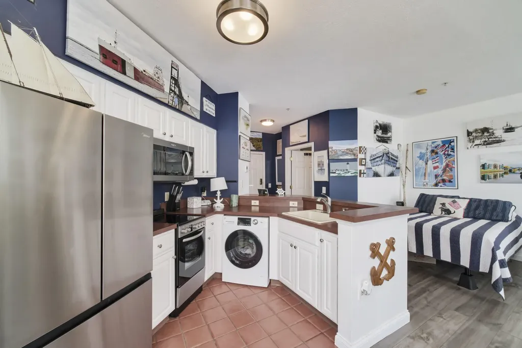 3 Brookharbor N Manistee City MI 49660