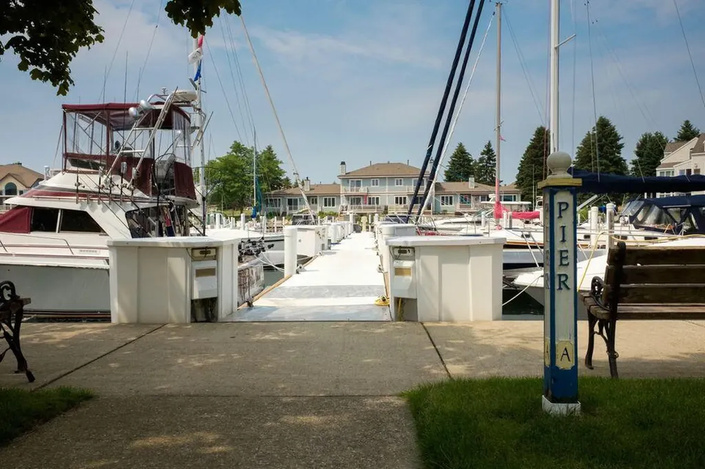 3 Brookharbor N Manistee City MI 49660