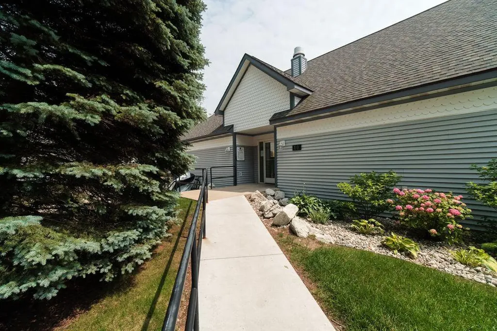 3 Brookharbor N Manistee City MI 49660