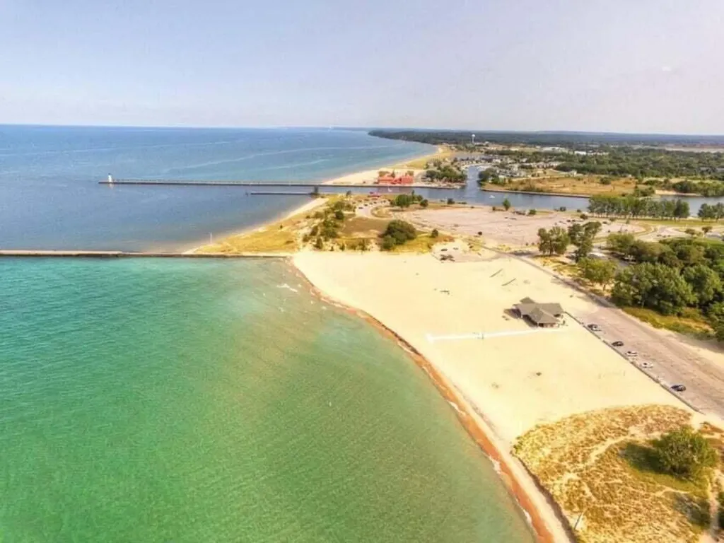 3 Brookharbor N Manistee City MI 49660