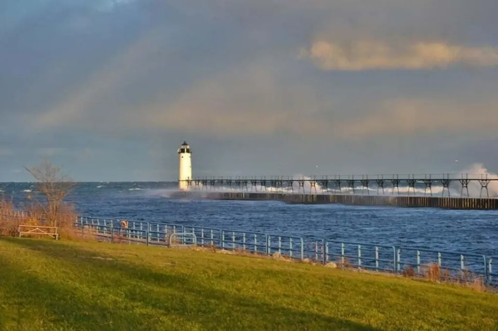 3 Brookharbor N Manistee City MI 49660