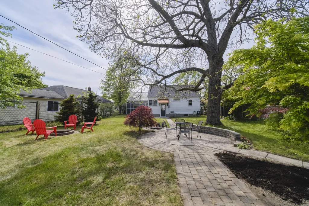 504 N Lewis Street Ludington City MI 49431