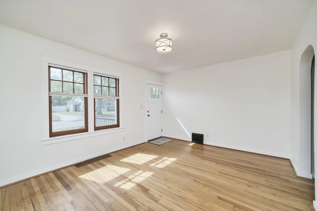504 N Lewis Street Ludington City MI 49431