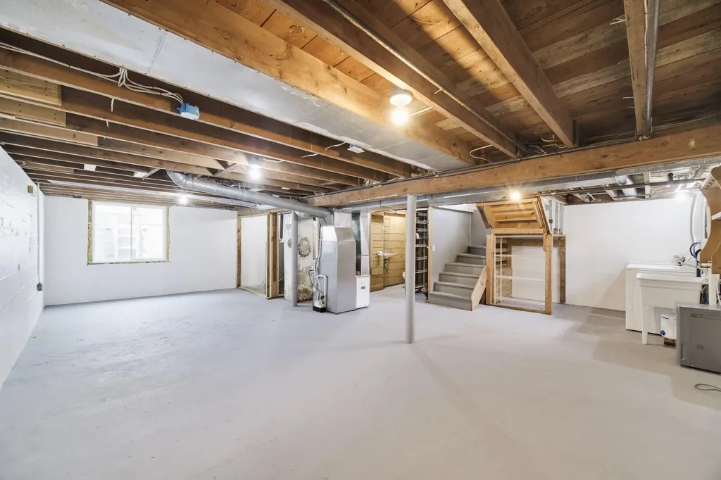 504 N Lewis Street Ludington City MI 49431