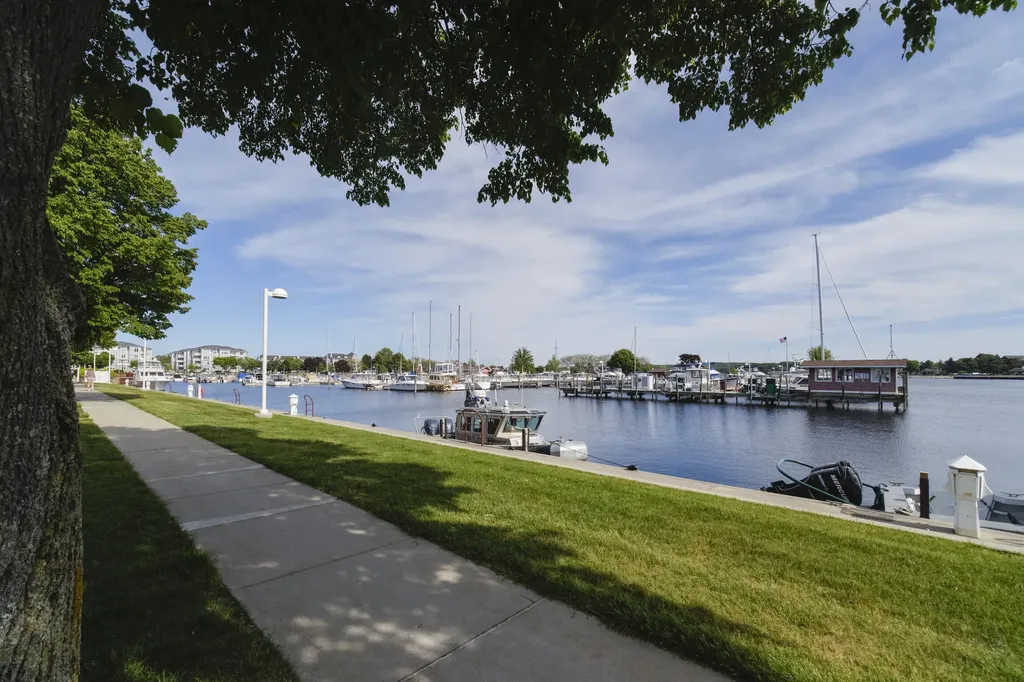 504 N Lewis Street Ludington City MI 49431