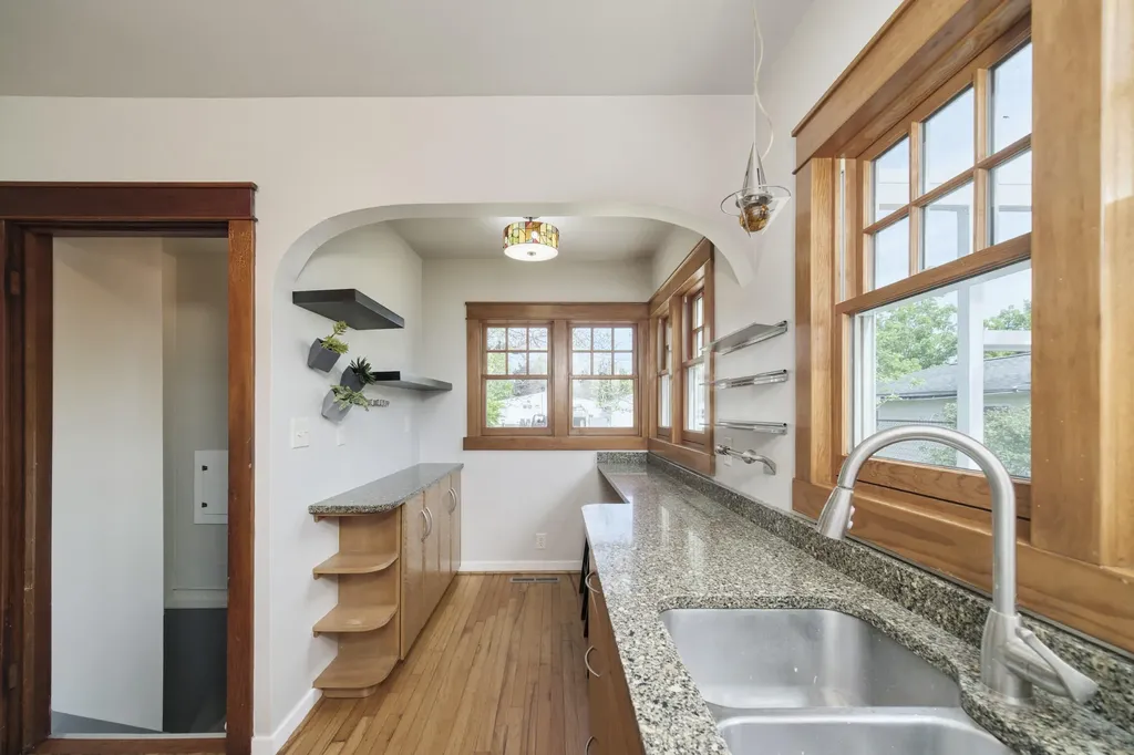 504 N Lewis Street Ludington City MI 49431