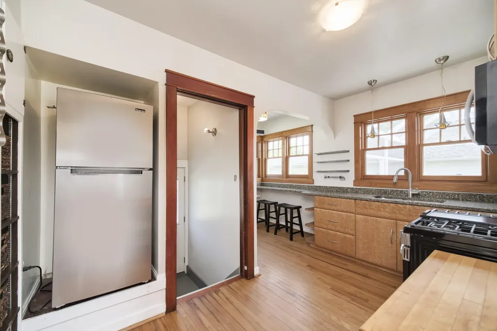 504 N Lewis Street Ludington City MI 49431