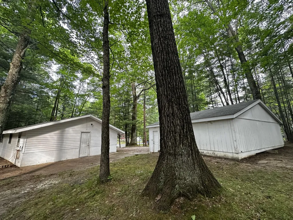 5112 N Red Maple Street Sauble Township MI 49644